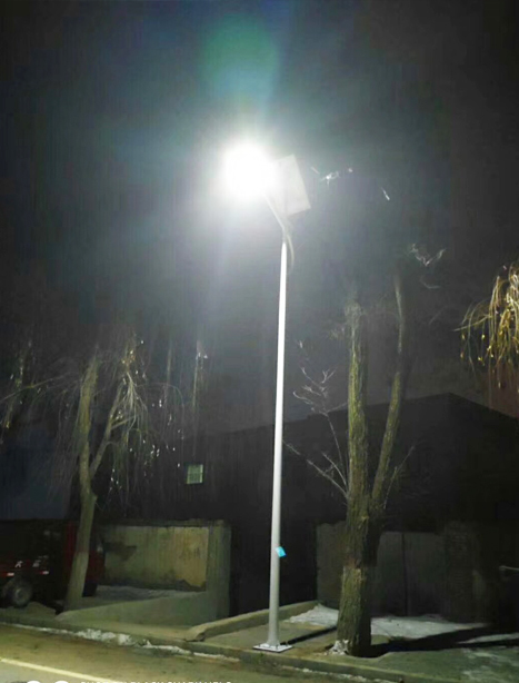 积石山县吐鲁番太阳能路灯项目