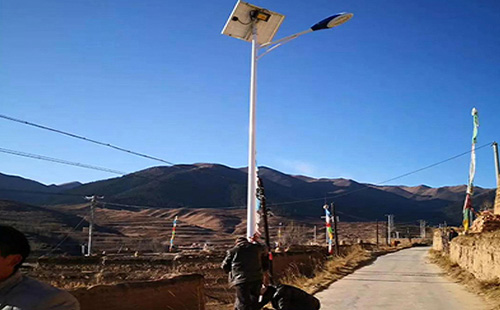 吐鲁番兰州智慧路灯安装必备设计要素：打造高效智能的城市照明系统