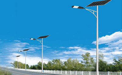 农村道路装吐鲁番太阳能路灯选多大瓦数实测 农村道路装吐鲁番太阳能路灯选多大瓦数实测